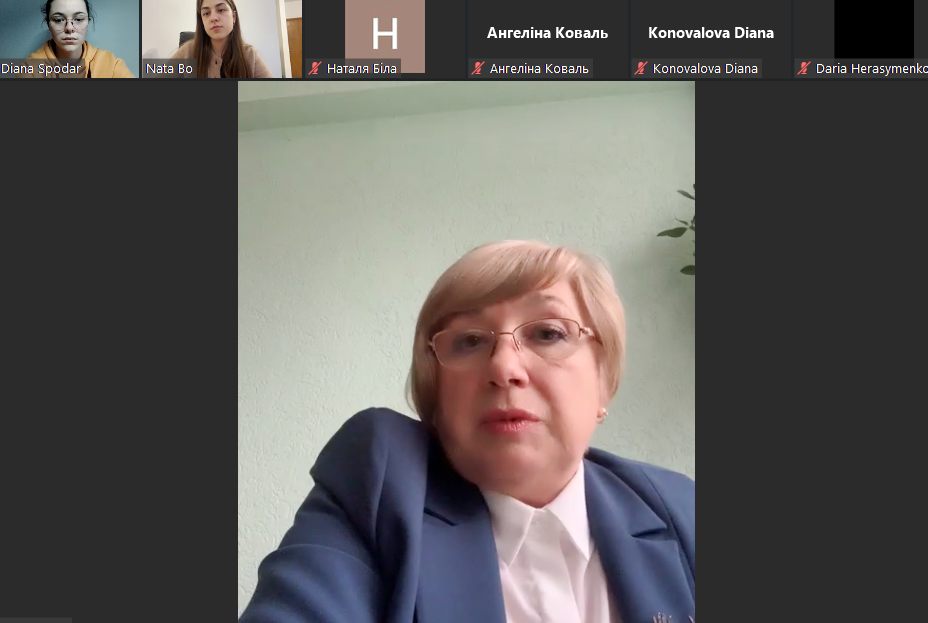 Завідувачка кафедри журналістики Наталія Миколаївна Поплавська